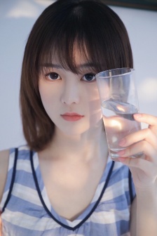 自宅警备员